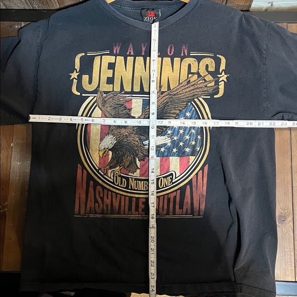 Waylon Jennings Graphic T-Shirt - Picture 6 of 6